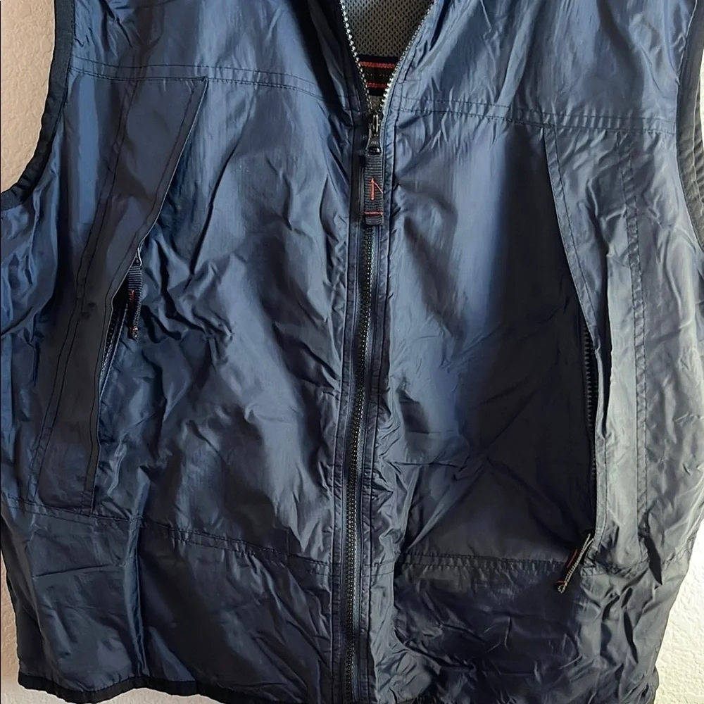 GAP Men's Dark Gray Vest